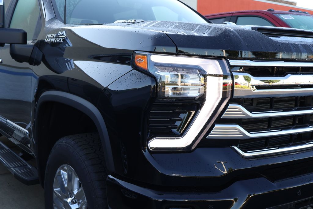 Thumbnail: 2025 Chevrolet Silverado 3500 - 3