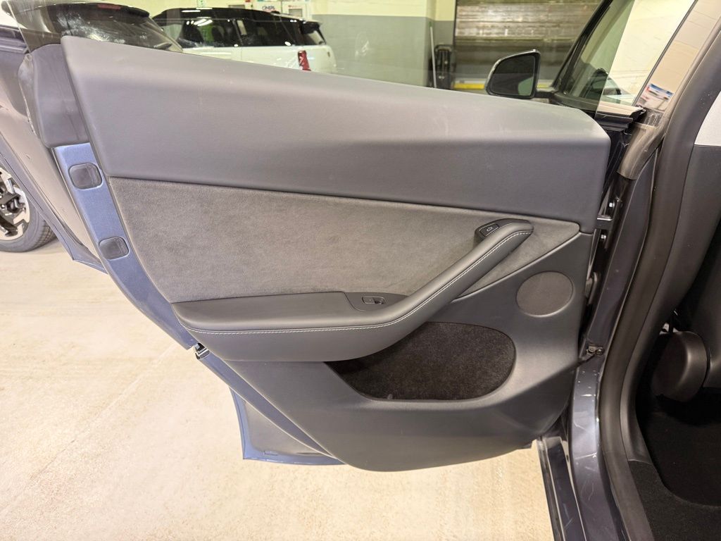 Thumbnail: 2023 Tesla Model Y - 17