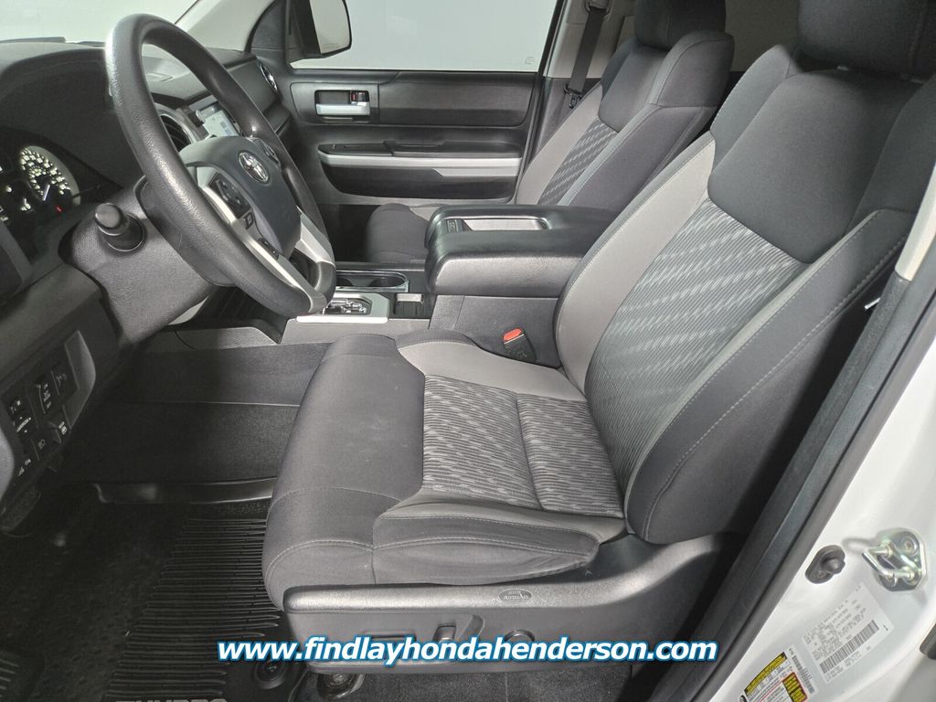 2020 Toyota Tundra SR5 photo