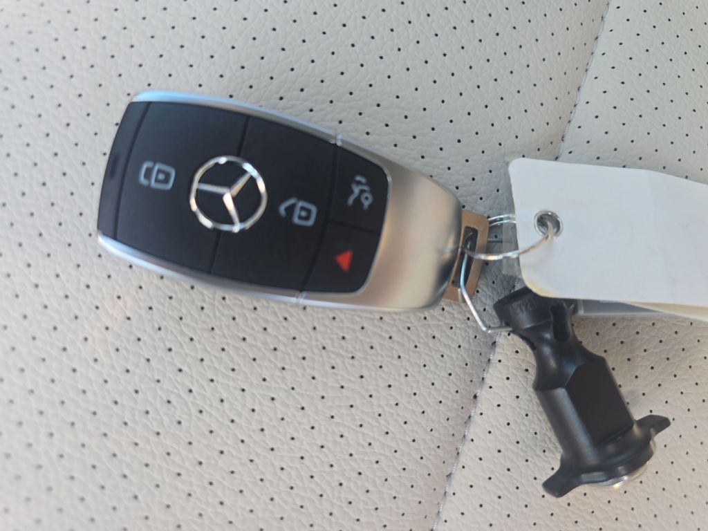 2026 Mercedes-Benz GLE GLE 350 Black at John Sisson Motors