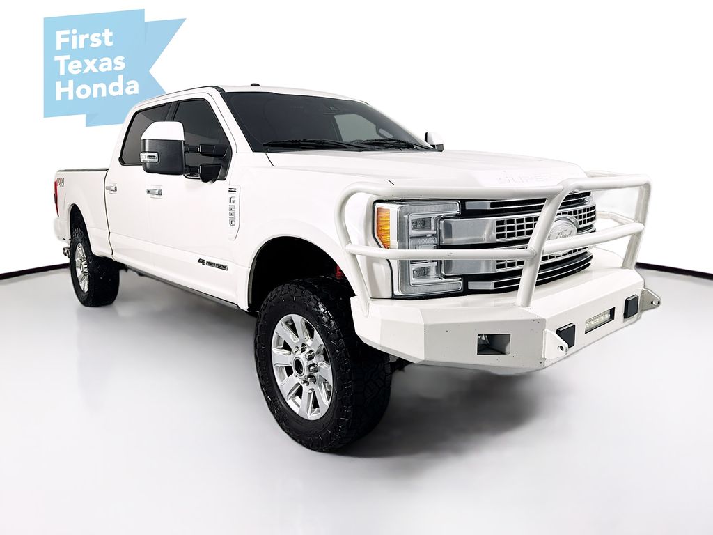 2017 Ford F-250SD Platinum photo