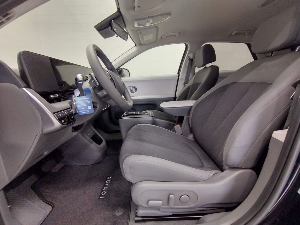 2026 Hyundai IONIQ 5 SE
