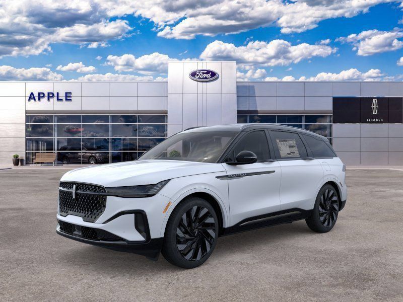 White Platinum Clearcoat Metallic 2026 Lincoln Nautilus SUV / Crossover All-Wheel Drive Continuously Variable Transmission