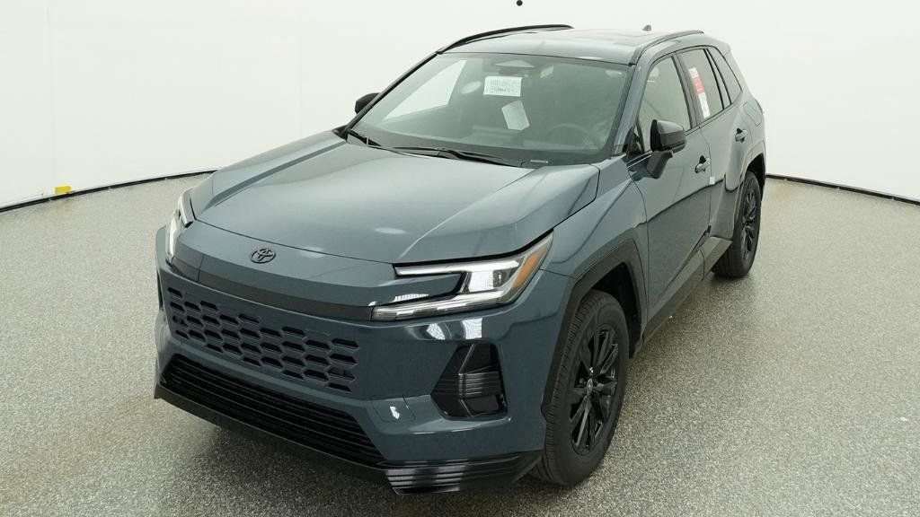 View vehicle photo 3