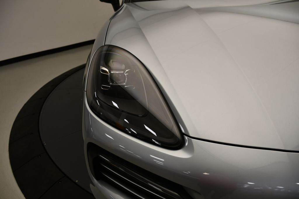 2023 Porsche Cayenne  12