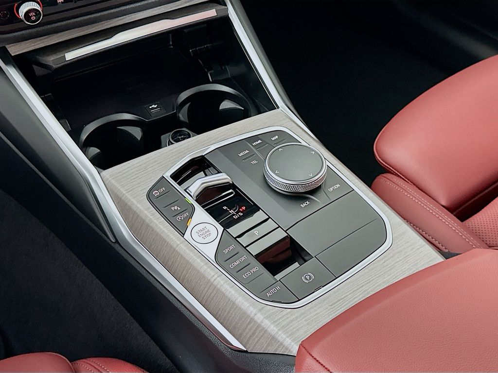 Thumbnail: 2026 BMW 3 Series - 15