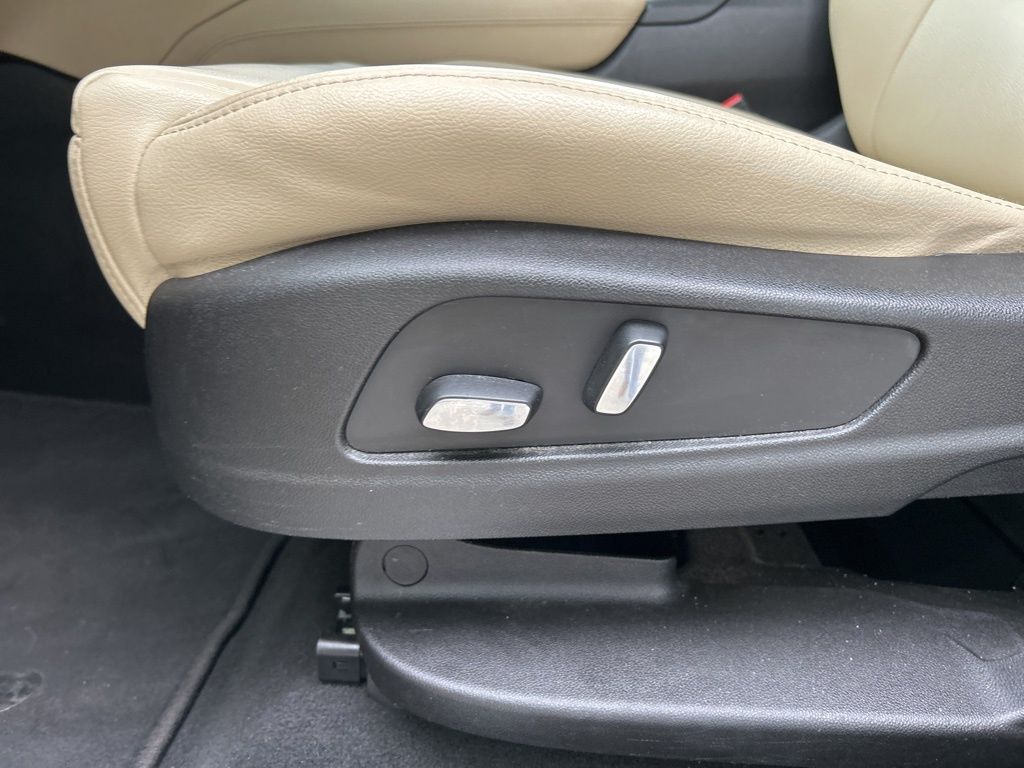 2017 Cadillac XT5 Standard