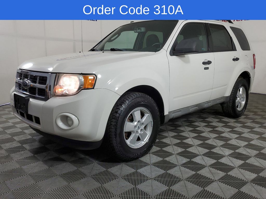 2009 Ford Escape XLT 2