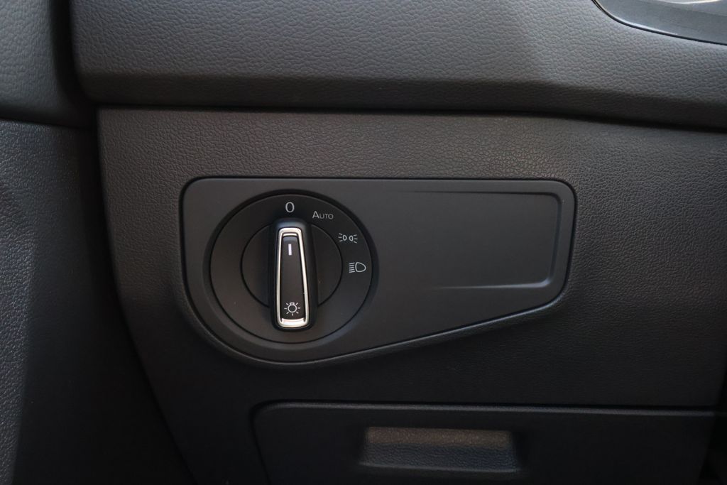 2022 Volkswagen Tiguan 2.0T 30