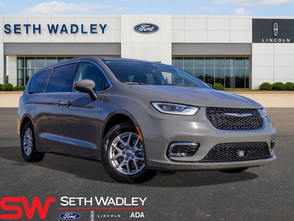 2023 Chrysler Pacifica Touring L FWD