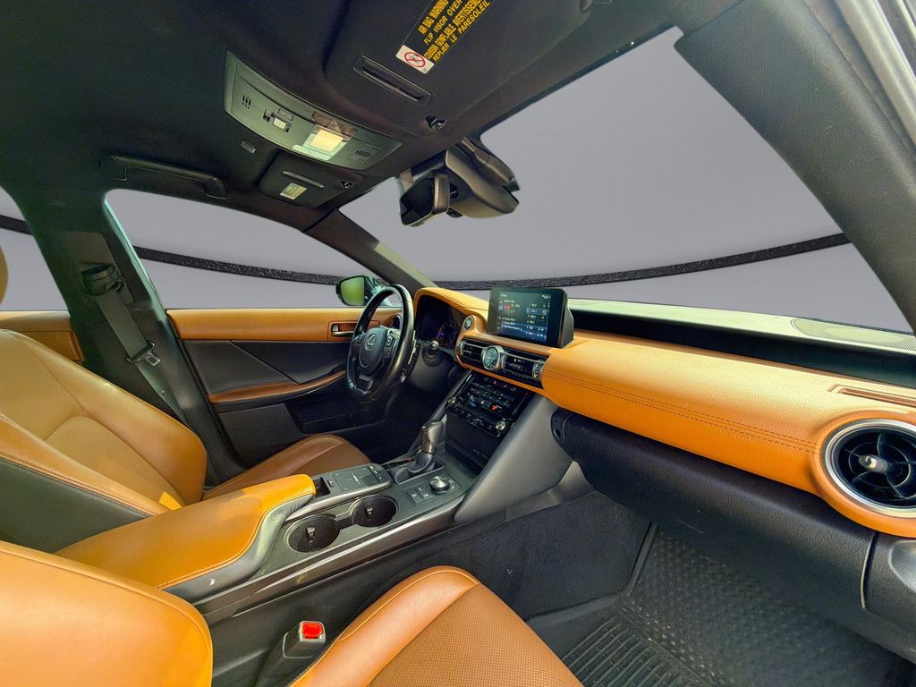 Thumbnail: 2021 Lexus IS - 15