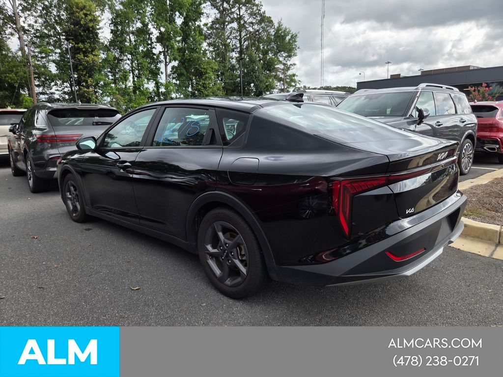Used 2025 Black Kia LXS image 7
