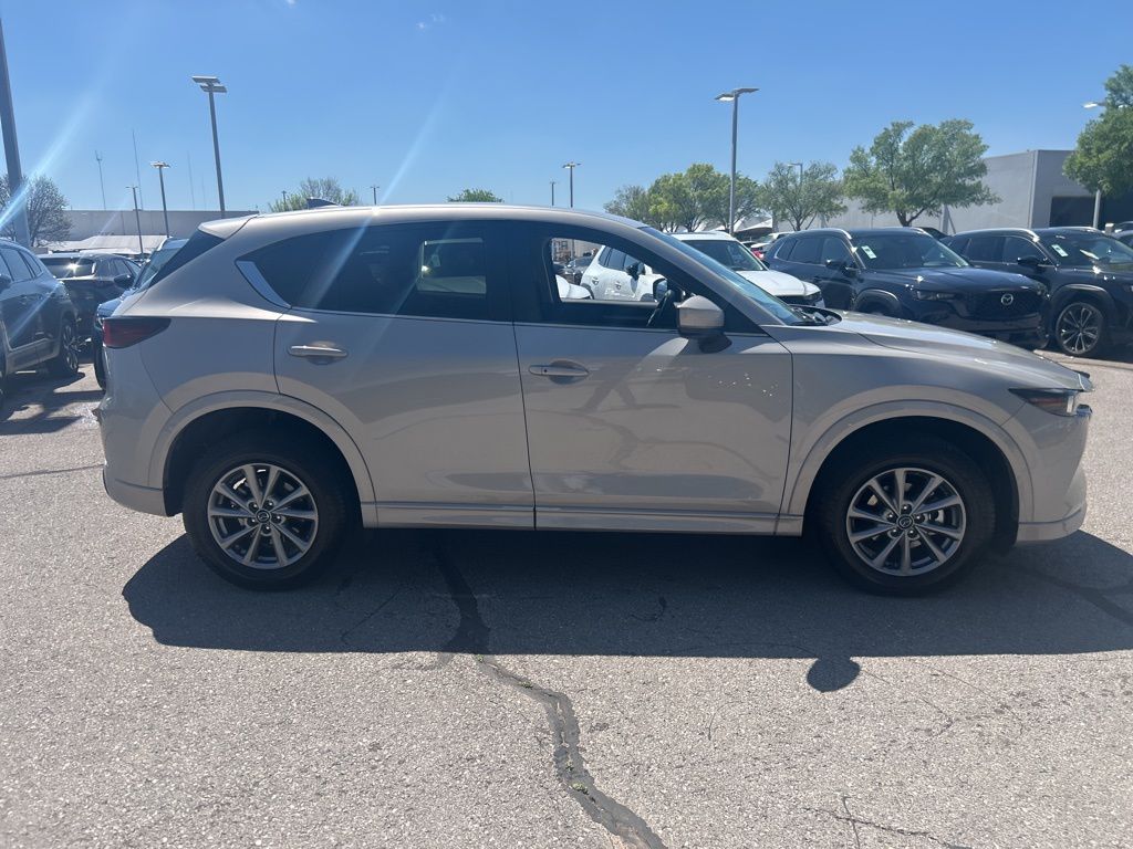 View vehicle photo 4