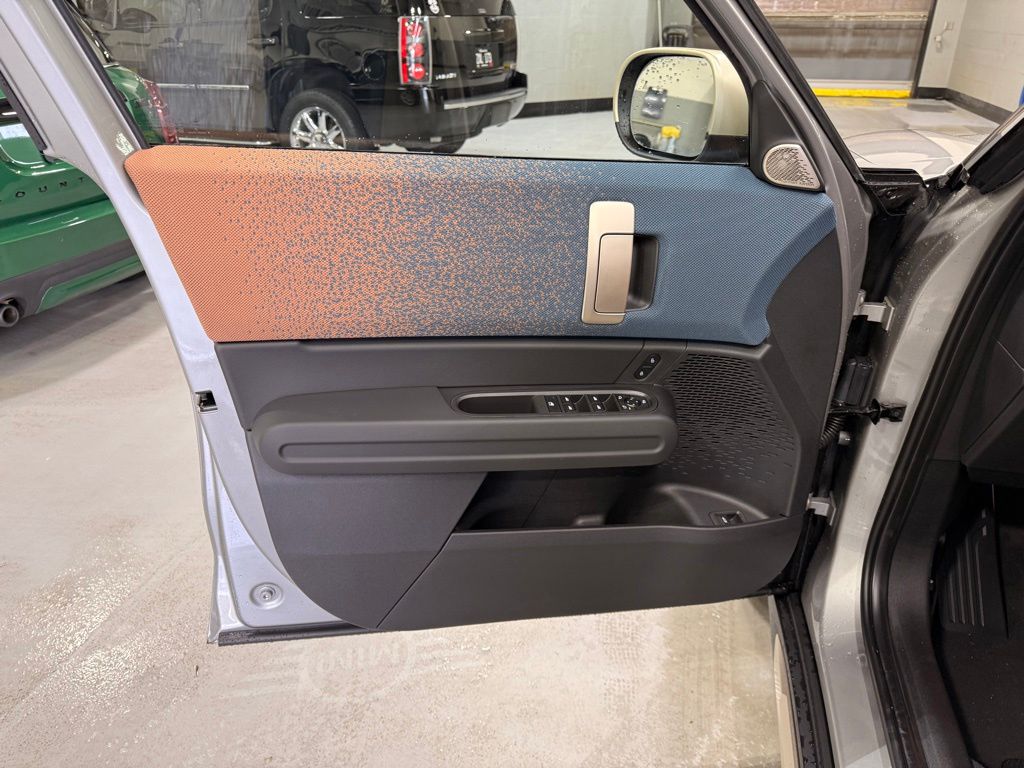 Thumbnail: 2027 MINI Cooper Countryman - 10