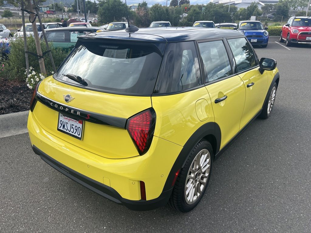 Thumbnail: 2025 MINI Cooper - 5