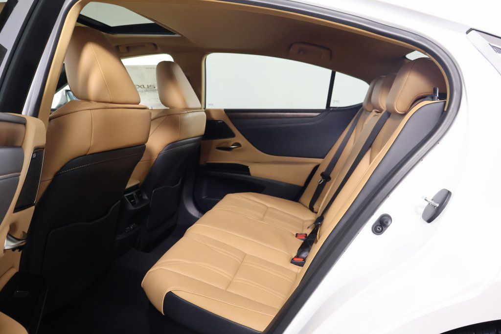 2025 Lexus ES Hybrid 300h Luxury 6