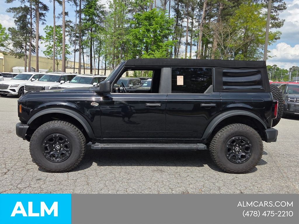 Used 2023 Black Ford Wildtrak image 4