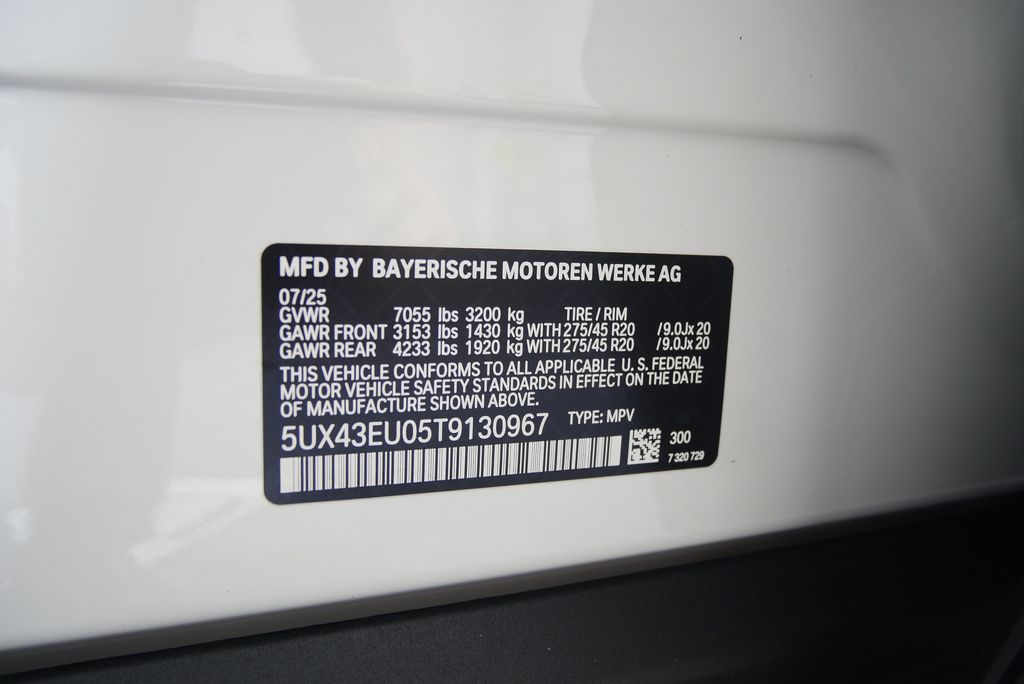 Thumbnail: 2026 BMW X5 - 25