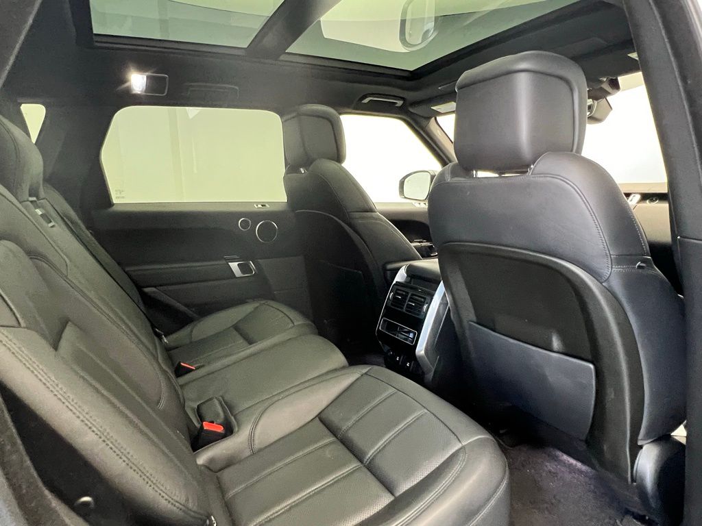 Thumbnail: 2019 Land Rover Range Rover Sport - 9