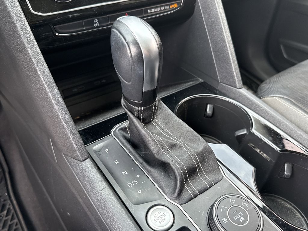 2021 Volkswagen Atlas 3.6L V6 SEL Premium R-Line  at Wharton Ford