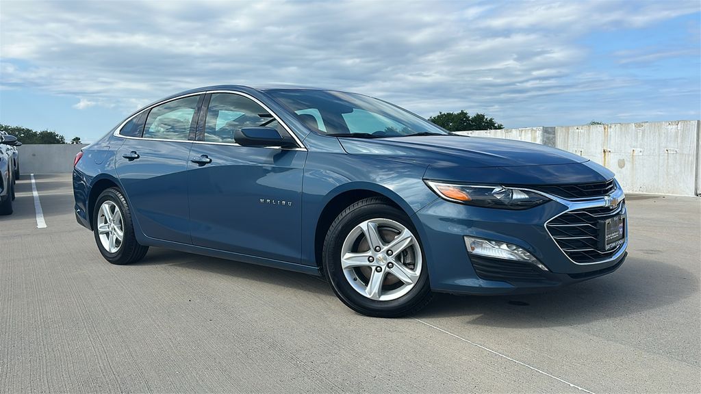 2024 Chevrolet Malibu LT Blue at Baytown Hyundai