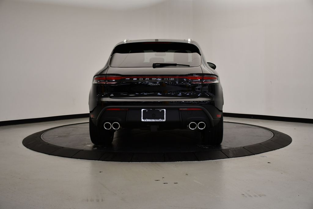 Thumbnail: 2026 Porsche Macan - 6