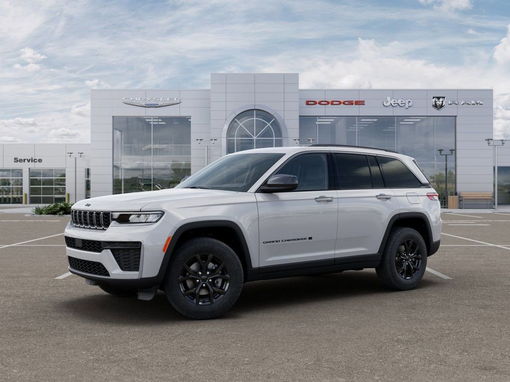 Used 2026 White Jeep Altitude image 2