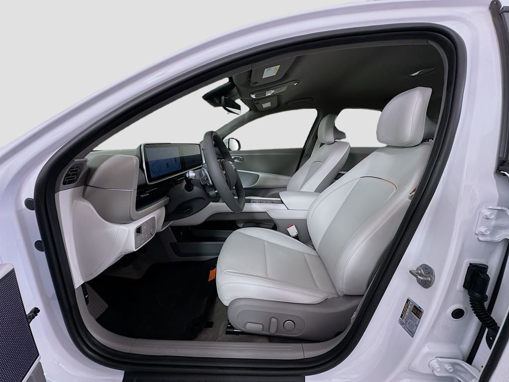 Thumbnail: 2025 Hyundai Ioniq 6 - 16