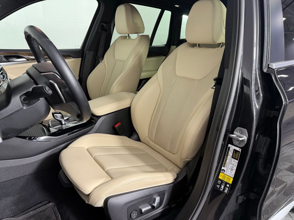 Thumbnail: 2023 BMW X3 - 13