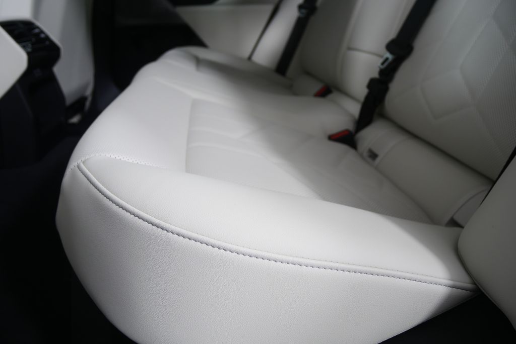 Thumbnail: 2026 BMW i5 - 14