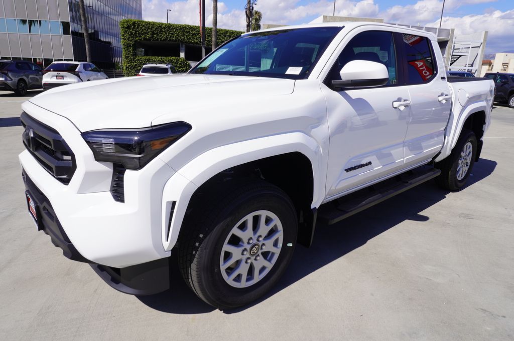 View vehicle photo 3