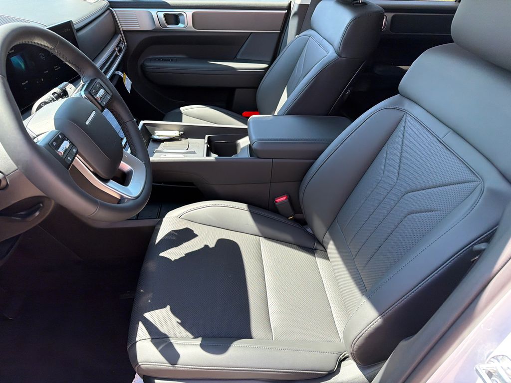New 2026 White HYUNDAI SEL image 10