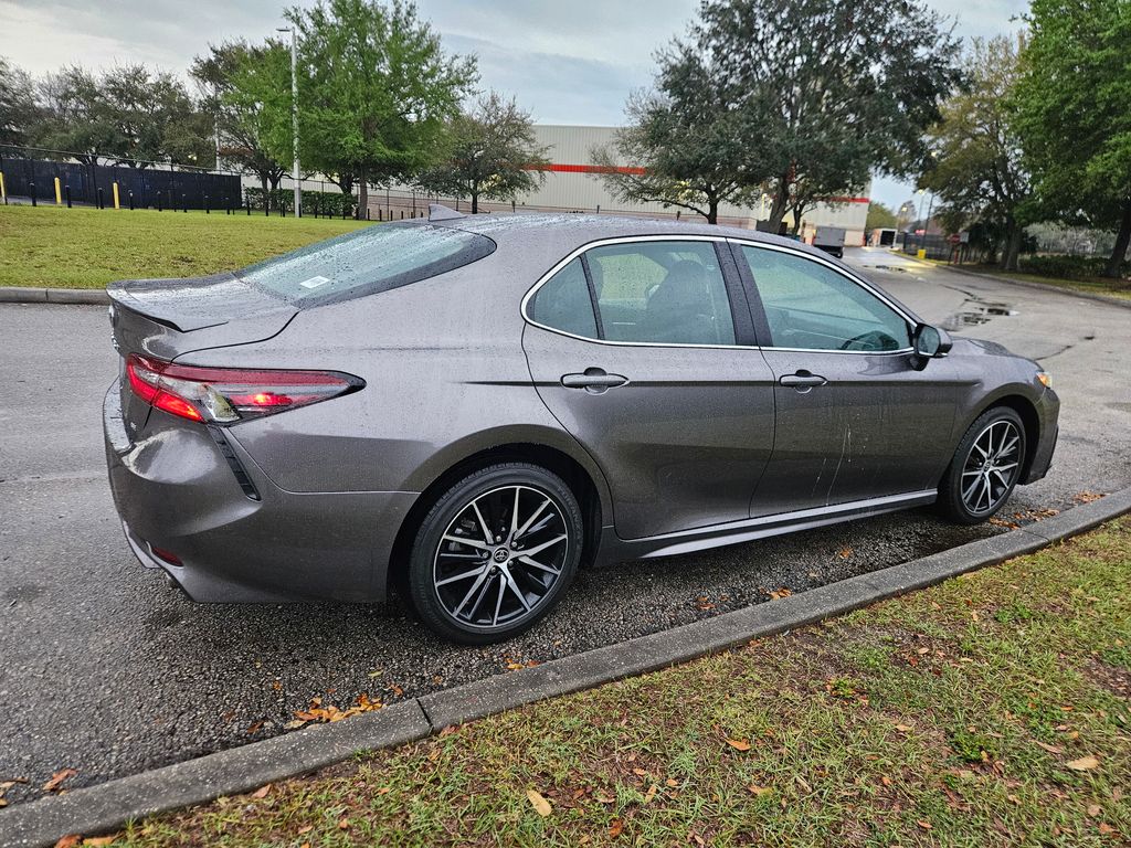 2024 Toyota Camry SE 5