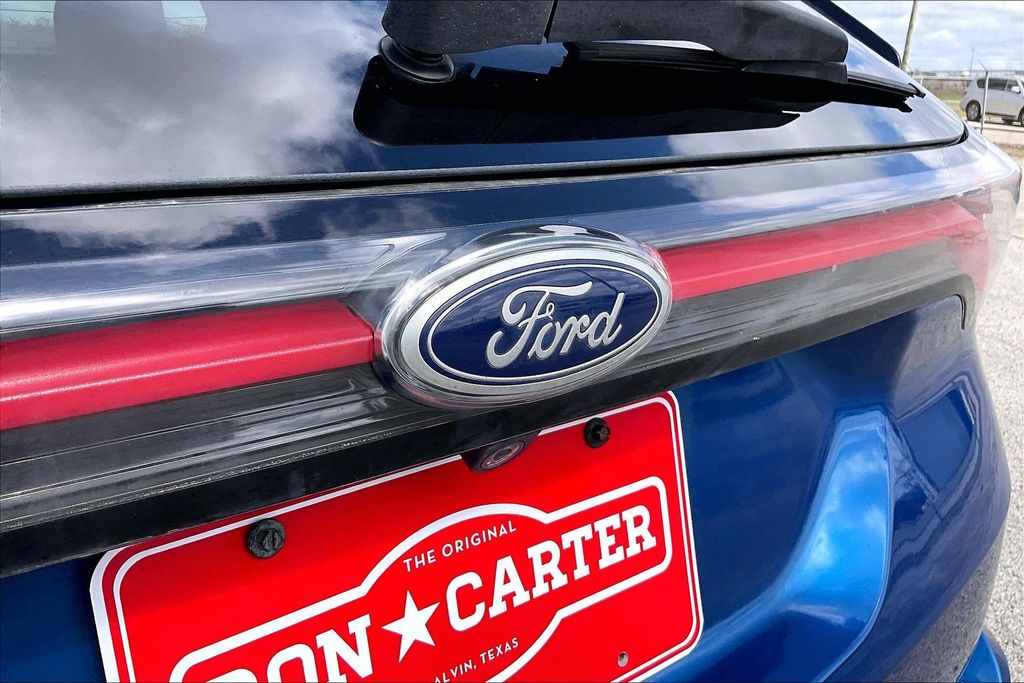 Used 2018 Ford Edge SEL 4D Sport Utility