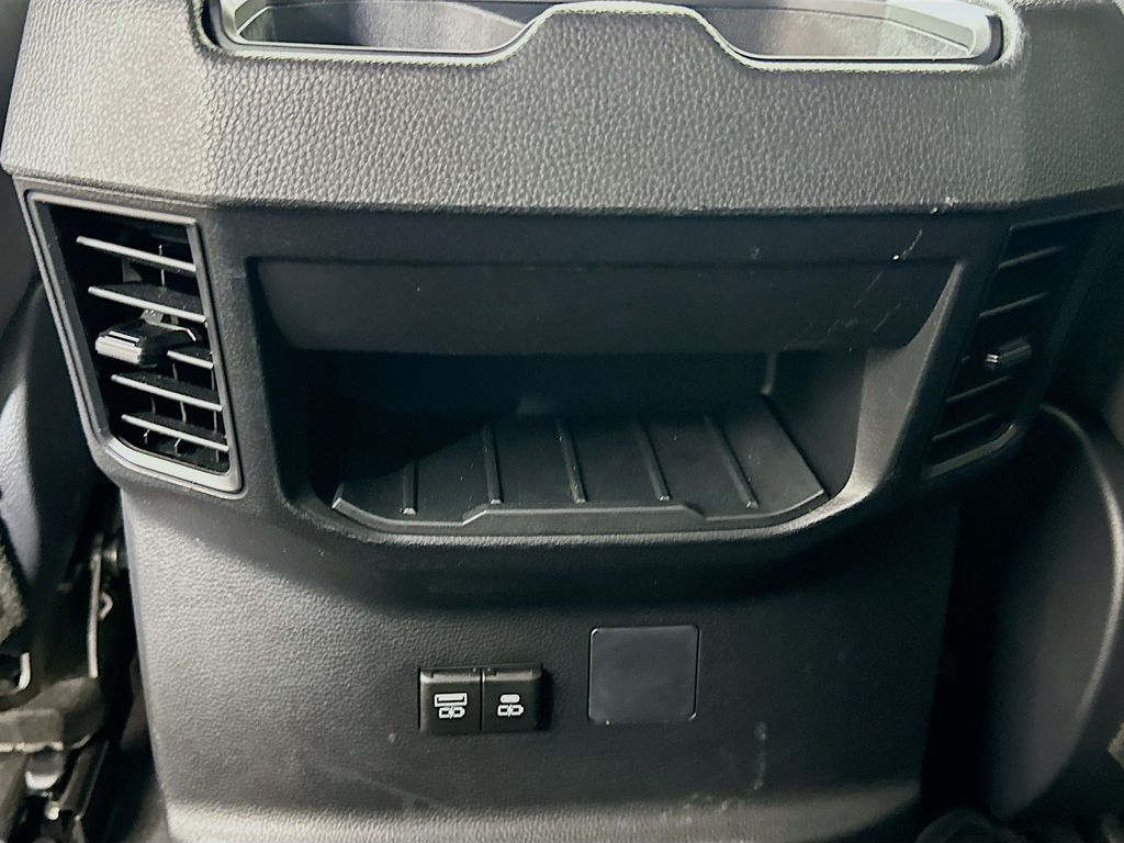 Thumbnail: 2025 Toyota Tundra - 25