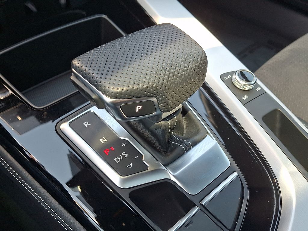 Thumbnail: 2023 Audi A5 - 15