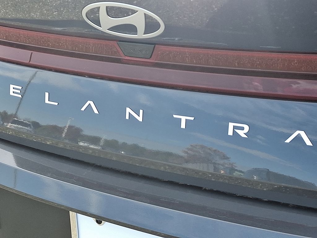 Thumbnail: 2025 Hyundai Elantra - 5