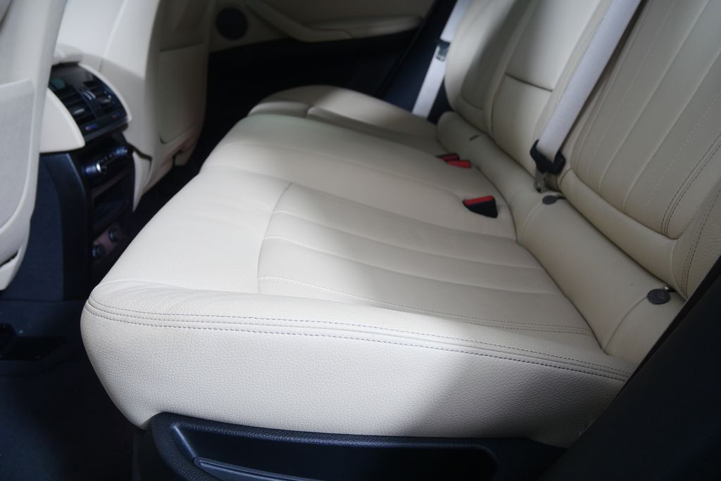 Thumbnail: 2019 BMW X6 - 14