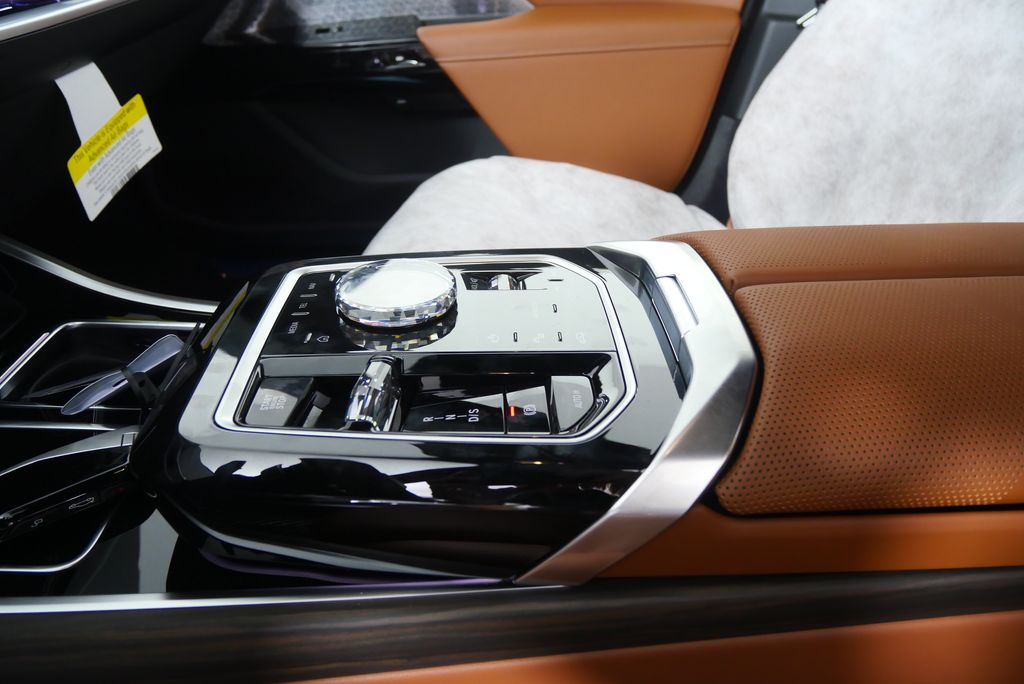 Thumbnail: 2026 BMW 7 Series - 22