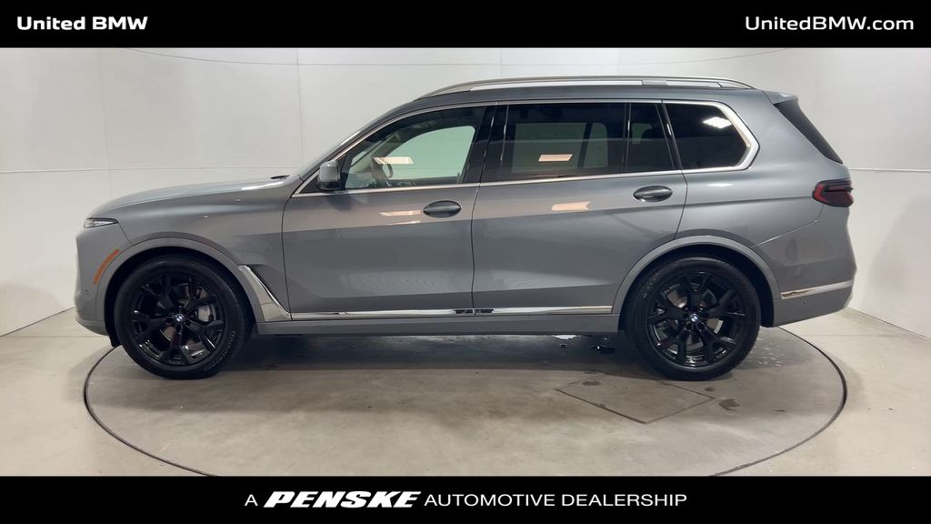 2025 BMW X7 xDrive40i 5