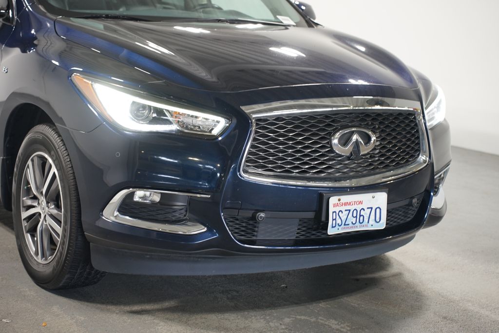 Thumbnail: 2017 INFINITI QX60 - 4