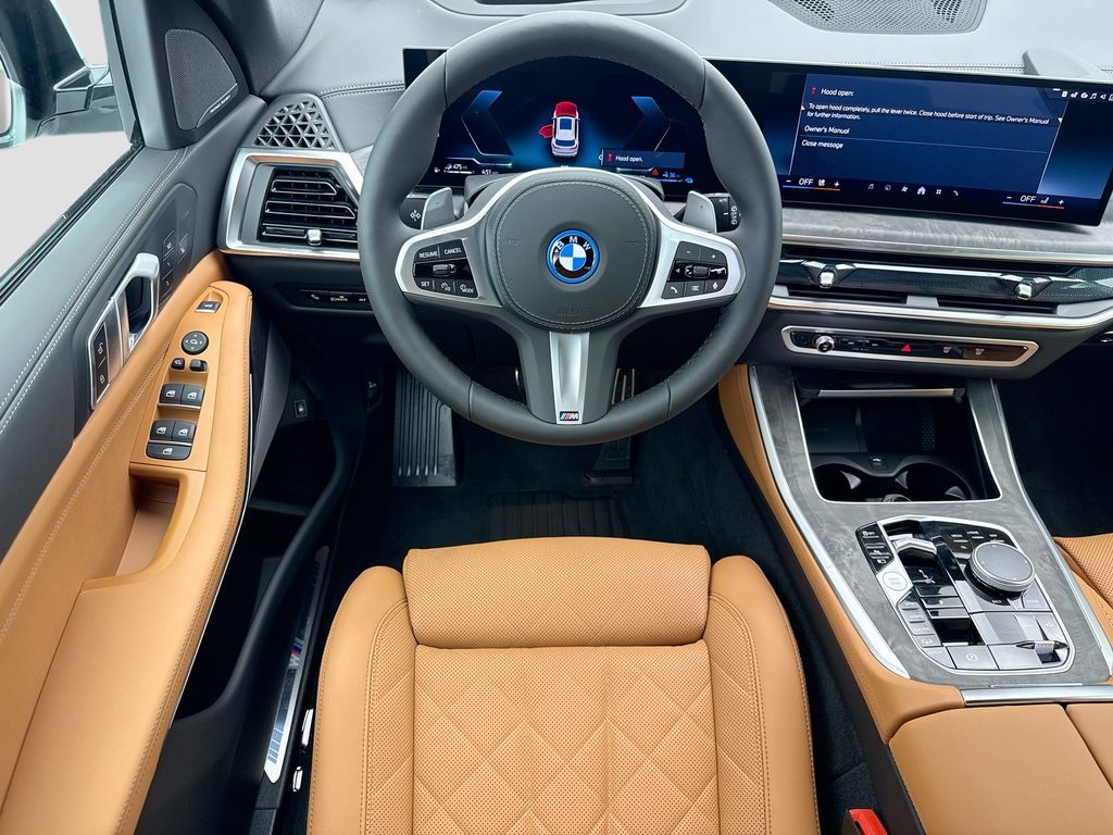 Thumbnail: 2026 BMW X5 - 10