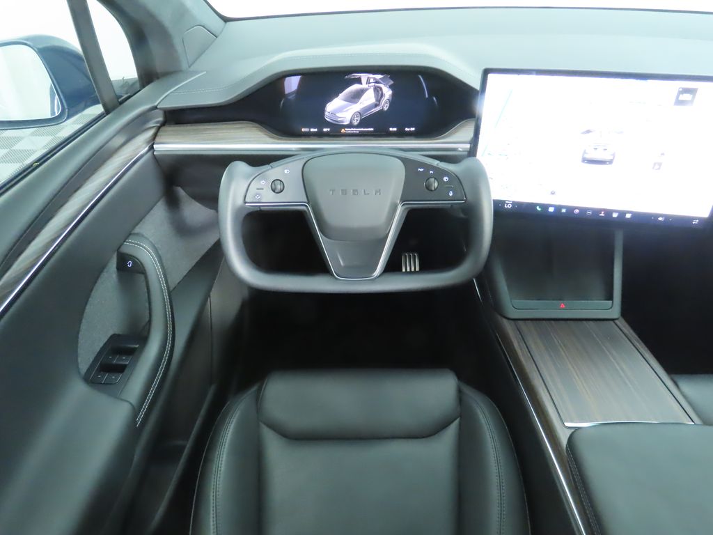 2022 Tesla Model X  18