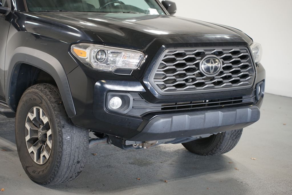 Thumbnail: 2020 Toyota Tacoma - 4