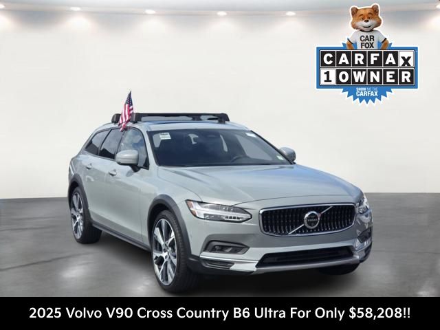  2025 Volvo V90 Cross Country B6 Ultra AWD   