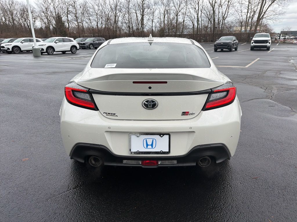 Thumbnail: 2023 Toyota GR86 - 4
