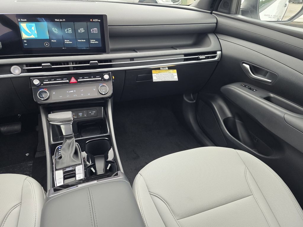 New 2026 White Hyundai SEL image 9