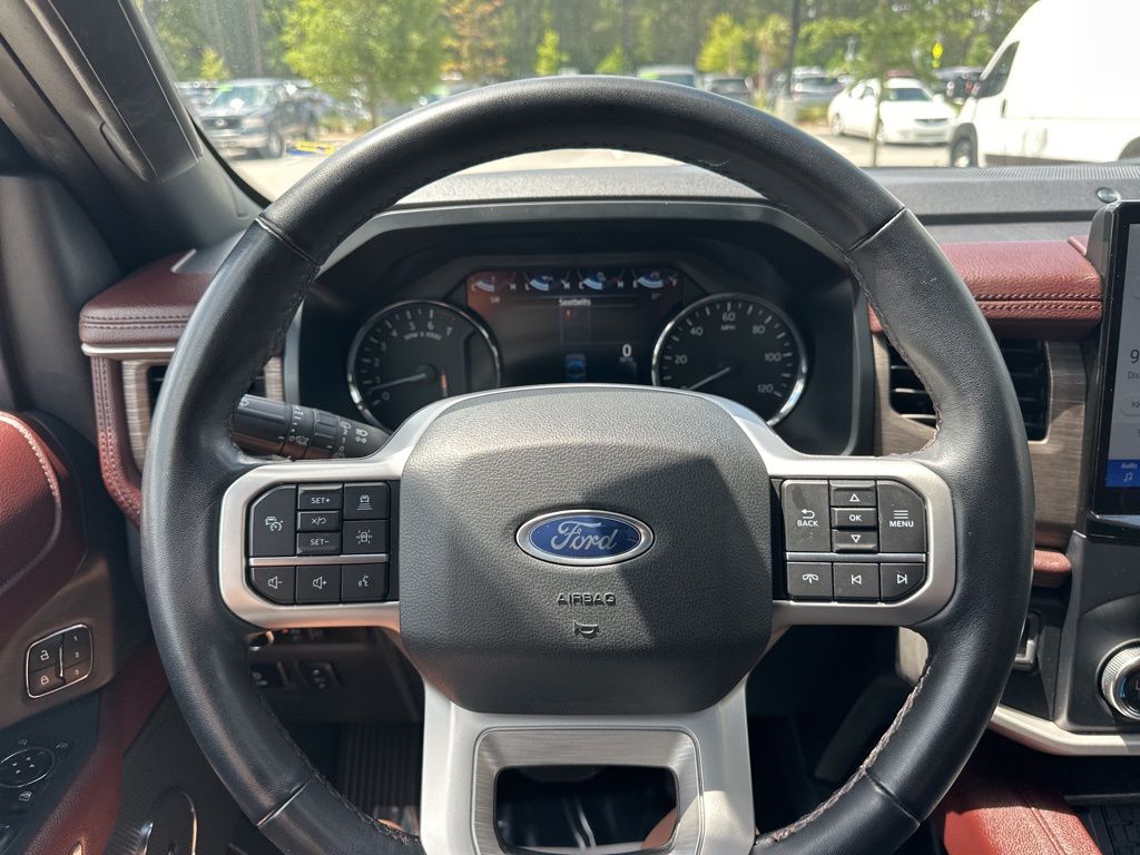 2023 Oxford White Ford Expedition Limited RWD SUV