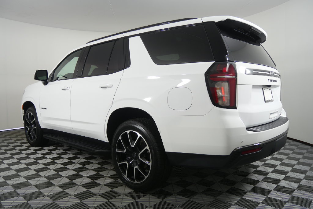 Thumbnail: 2022 Chevrolet Tahoe - 4