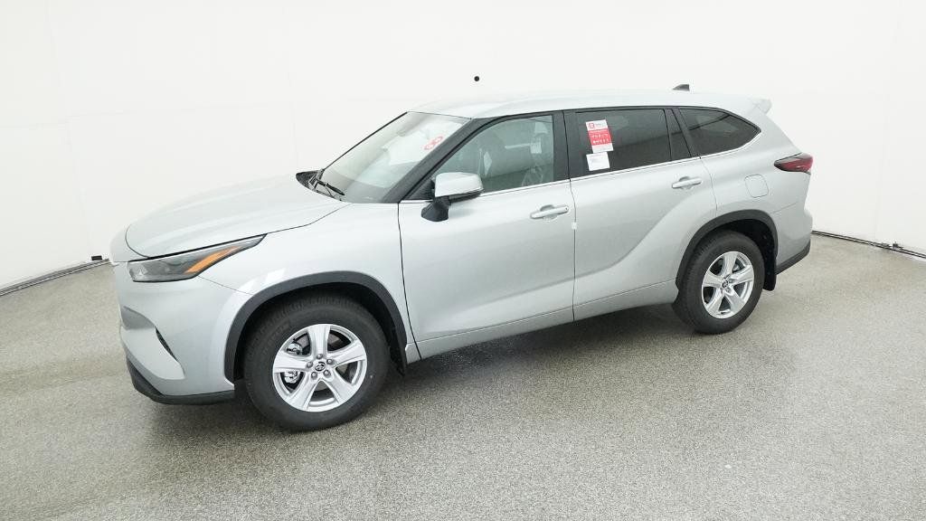 Thumbnail: 2025 Toyota Highlander - 31